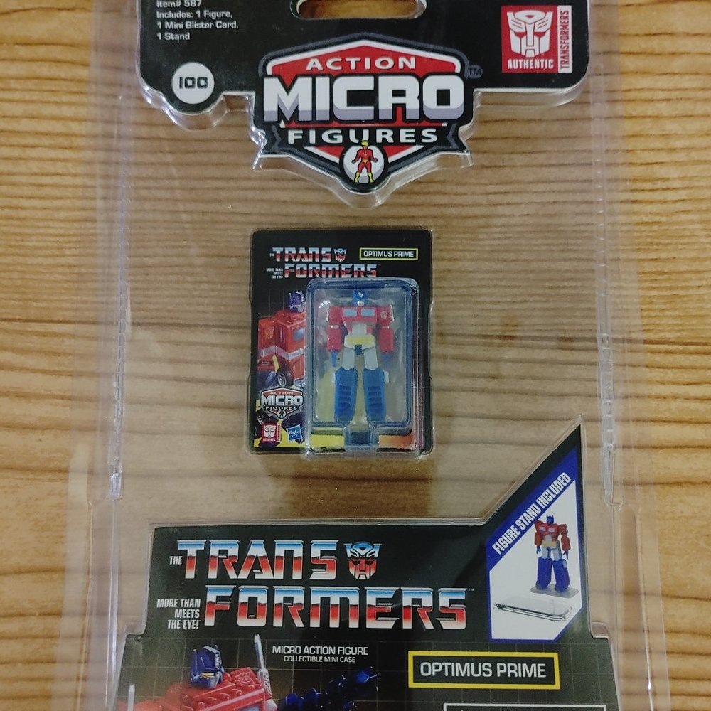 Optimus Prime Transformers Micro figure (NEW)